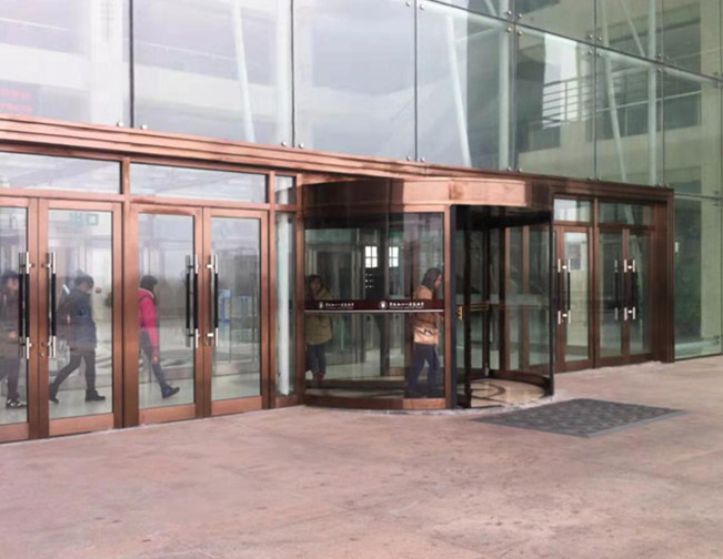 三翼旋轉(zhuǎn)門系列—V卡工藝包飾不銹鋼板